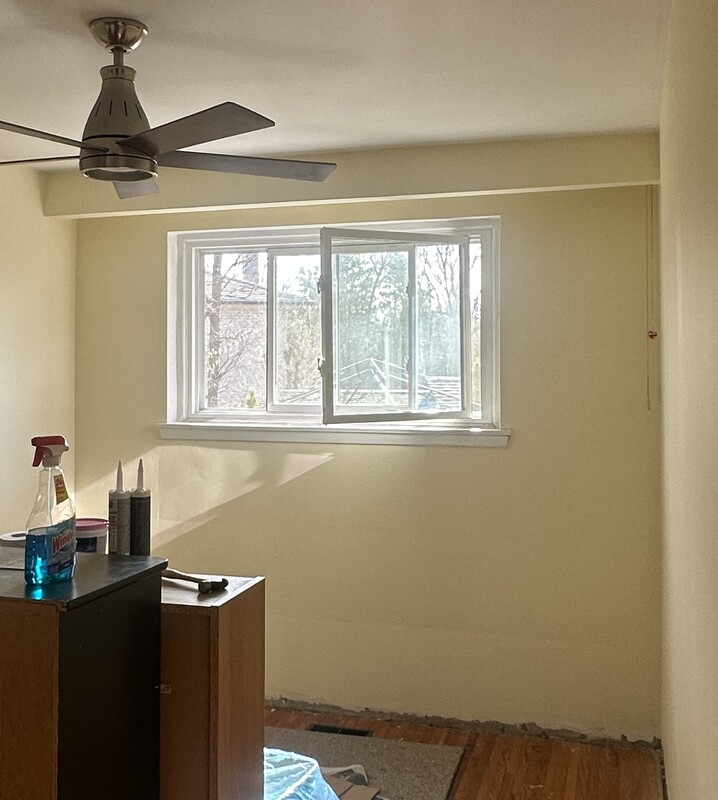  Main Floor Bedroom (Full Room)  -  2 Clean Bright rooms,  MAIN FLR   - Gallery -  1