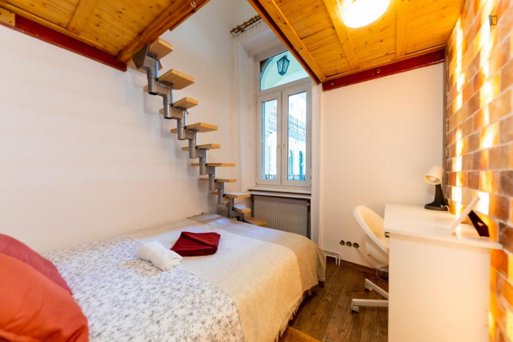 Superb double bedroom in District VII