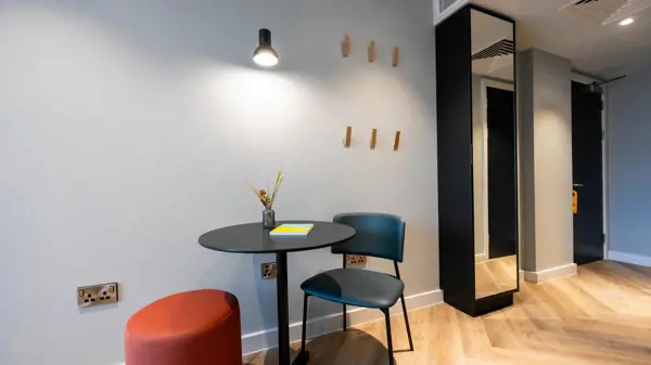 Studio (Sleeps 2) - 11