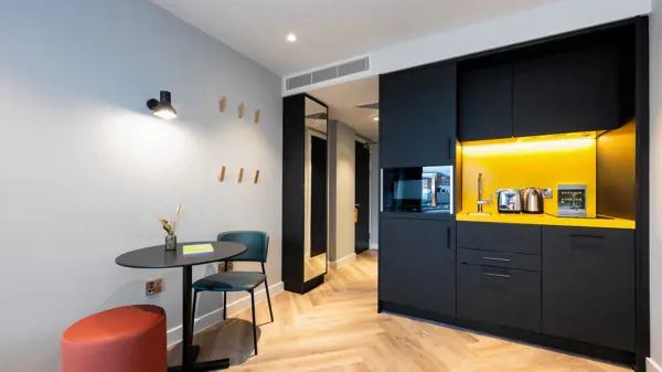 Studio (Sleeps 2) - 3