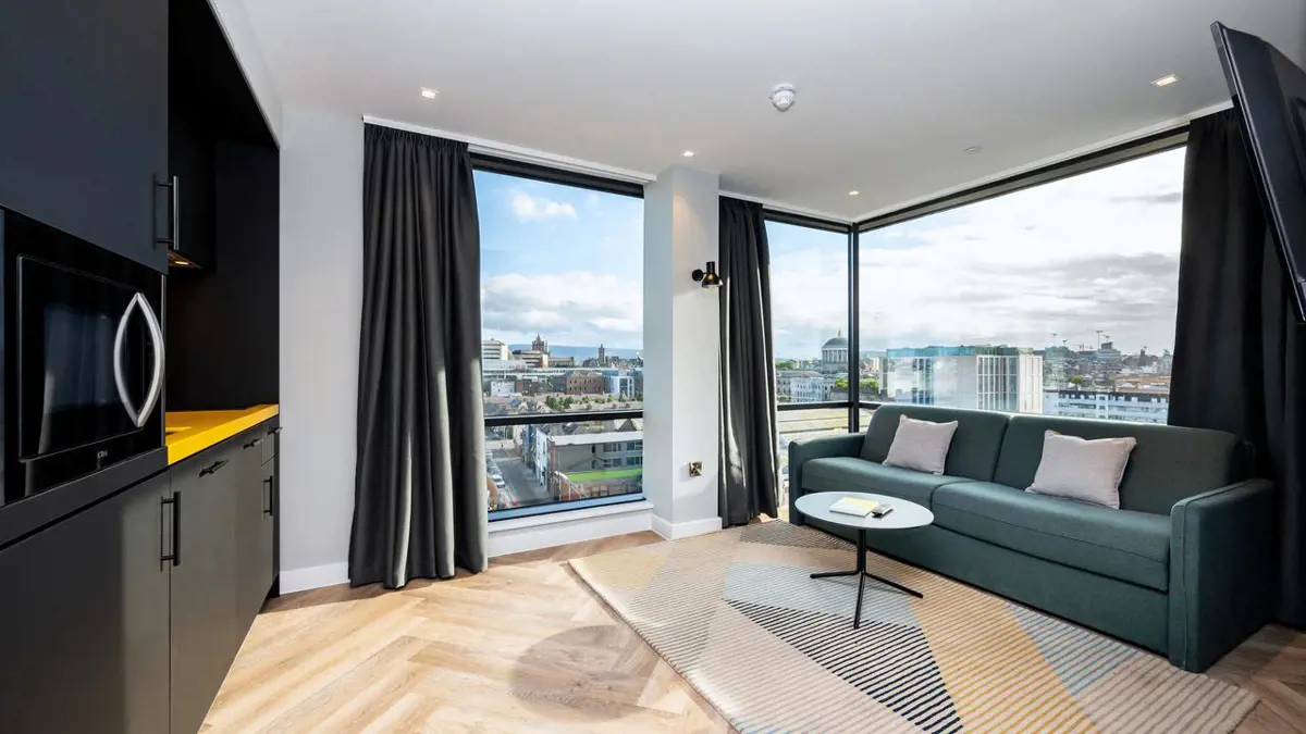 1 Bedroom Apartment (Sleeps 4) - 3