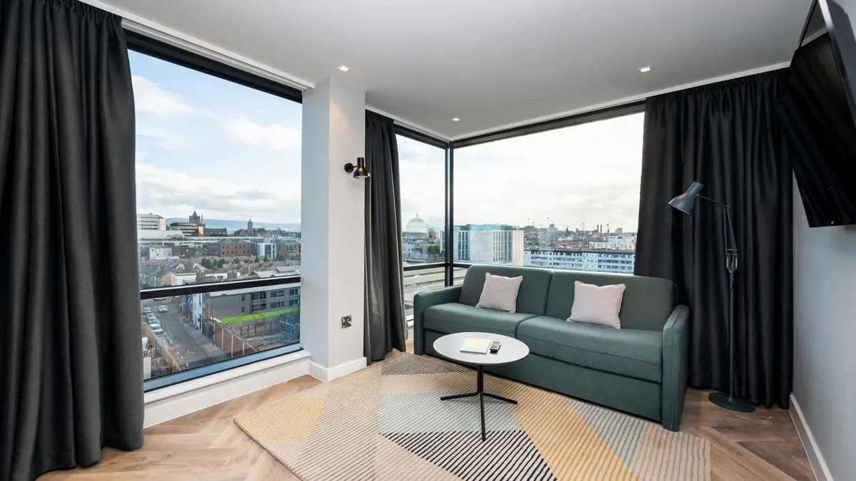 1 Bedroom Apartment (Sleeps 4) - 7