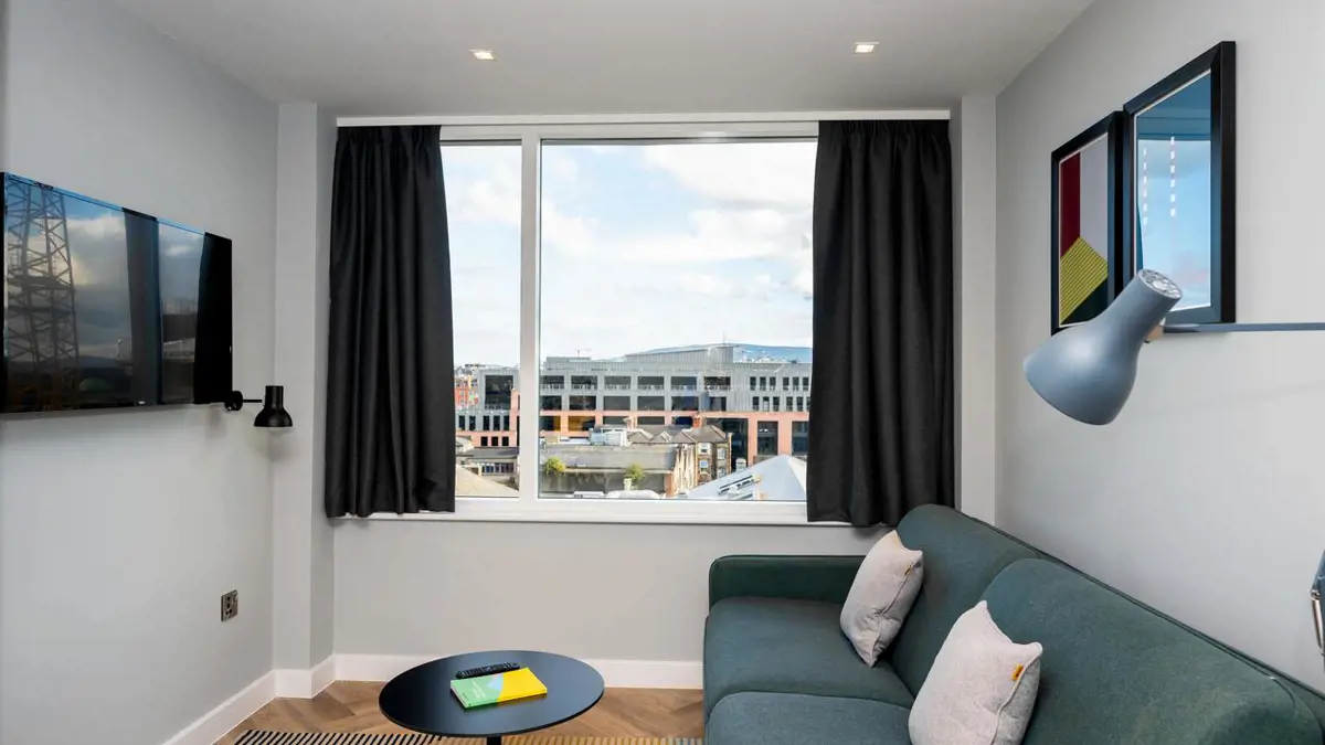 1 Bedroom Apartment (Accessible) (Sleeps 4) - 8