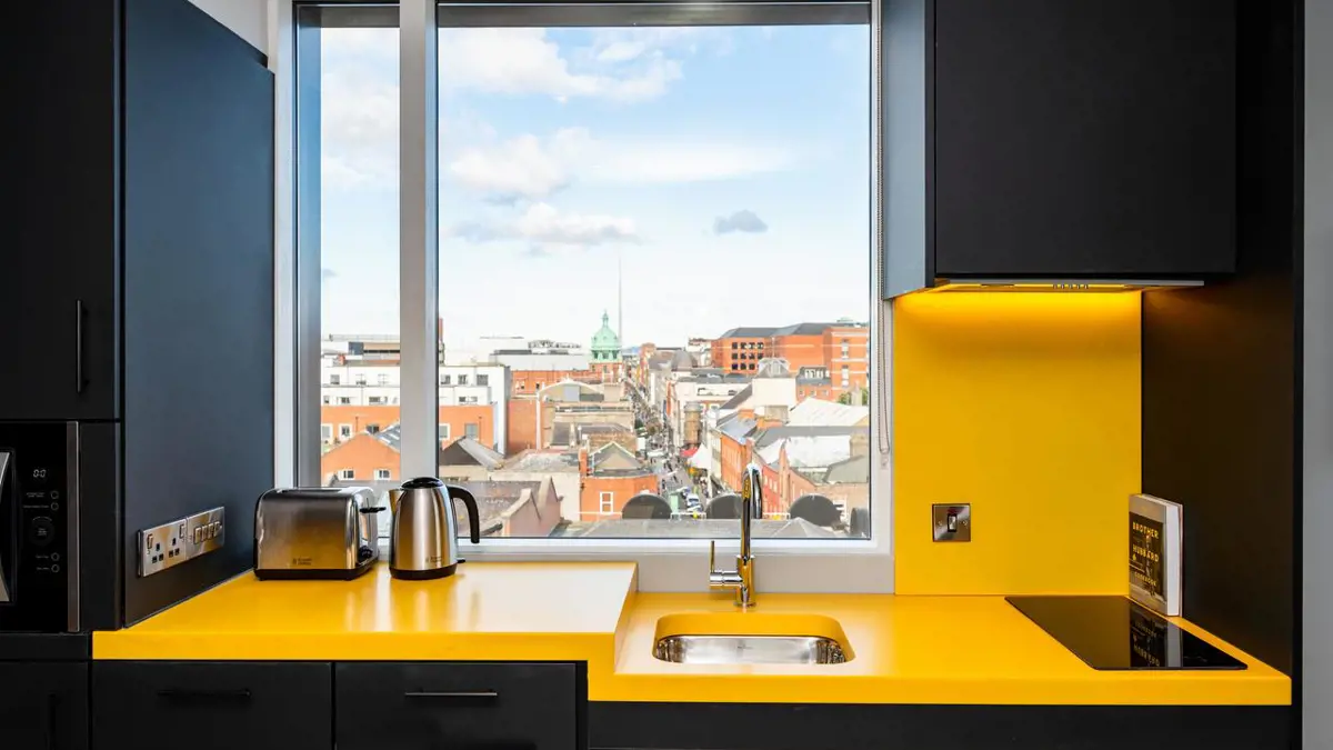 1 Bedroom Apartment (Accessible) (Sleeps 4) - 5