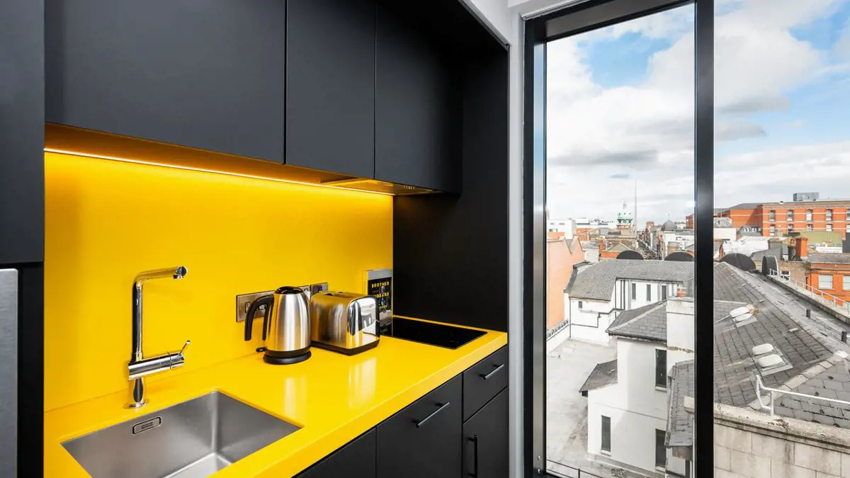 Studio (Sleeps 4) - 11