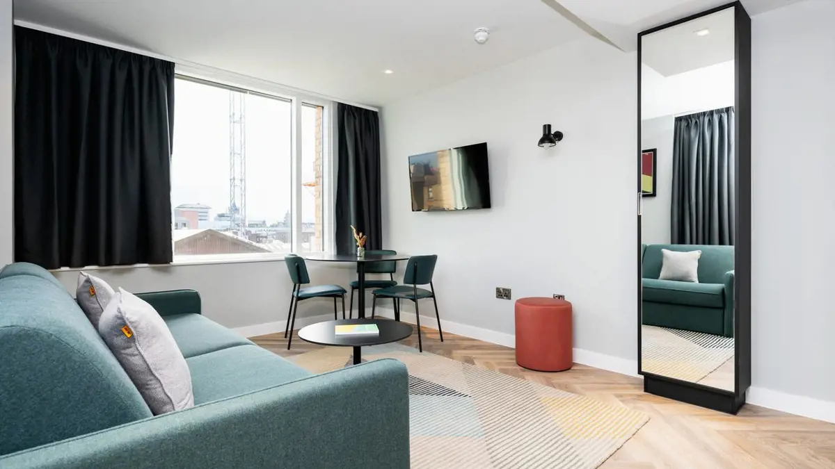 Studio (Sleeps 4) - 26