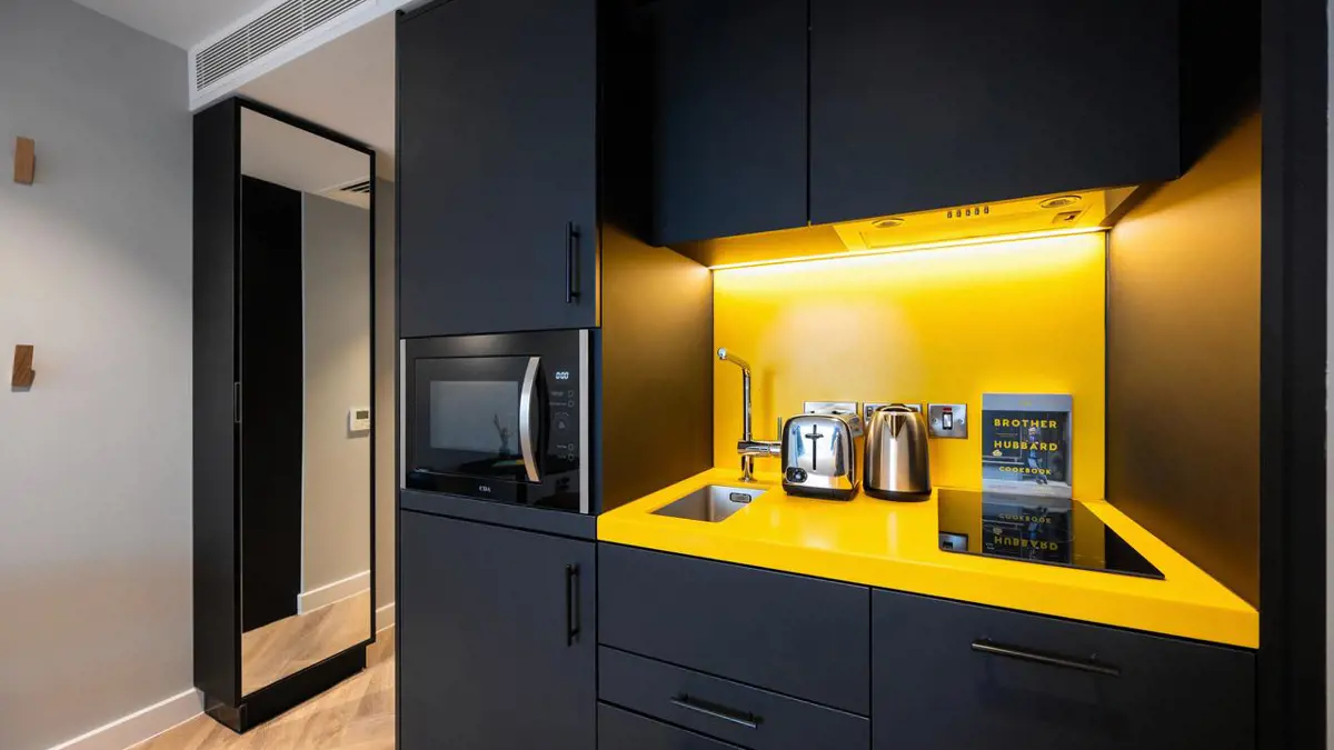 Studio (Sleeps 3) - 24