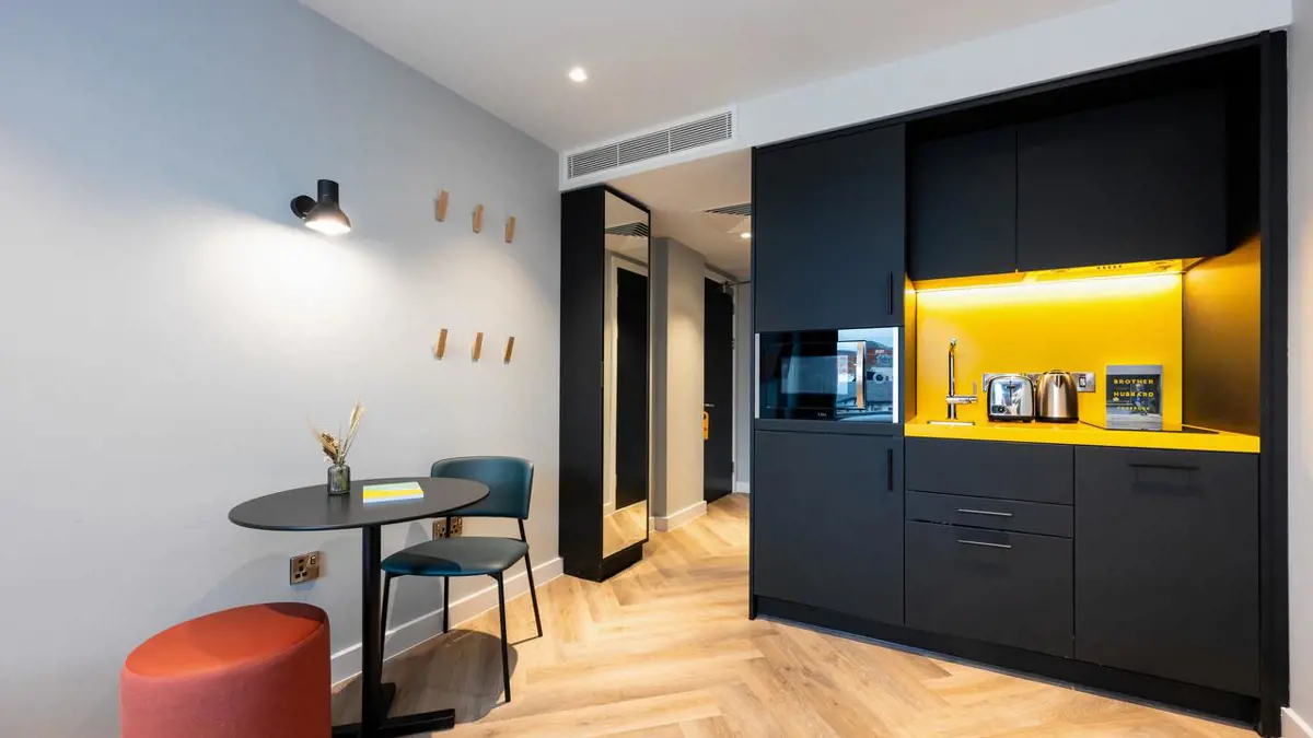 Studio (Sleeps 3) - 12