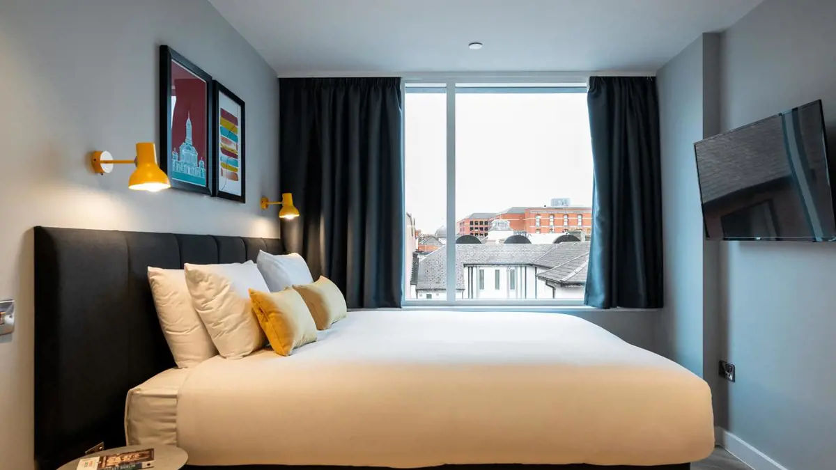 Studio (Sleeps 3) - 13