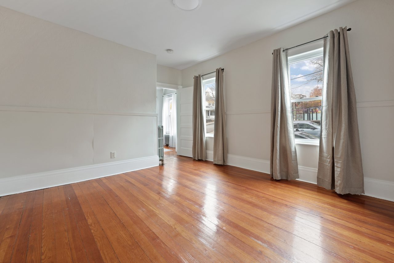  #815: Somerville - Queen Bedroom B  -  #815: Somerville  - Gallery -  10