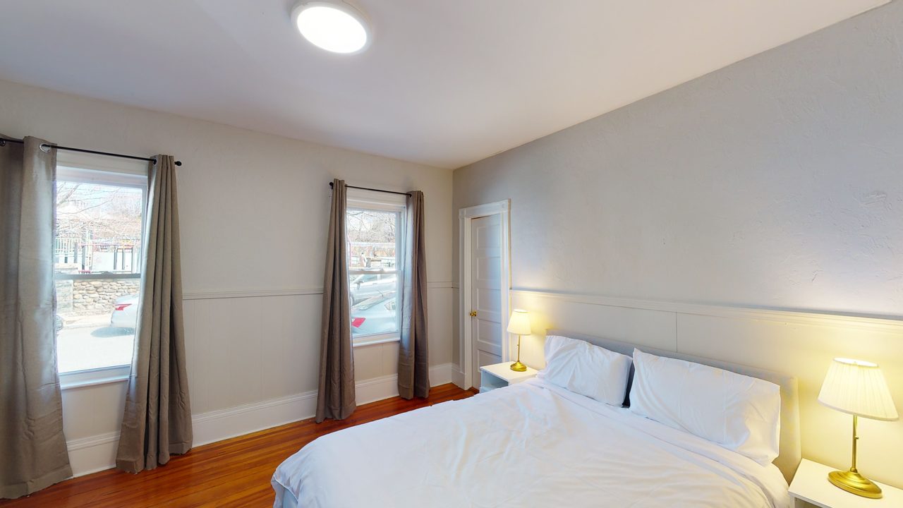 #815: Somerville - Queen Bedroom B - #815: Somerville - Gallery - 9