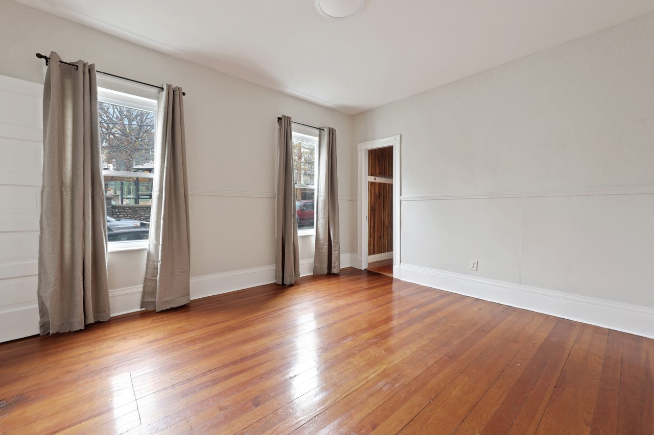  #815: Somerville - Queen Bedroom B  -  #815: Somerville  - Gallery -  12