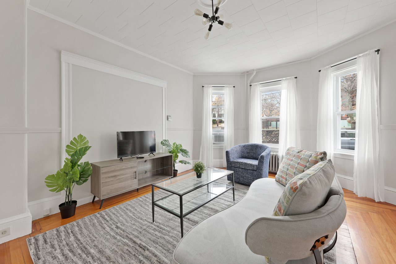  #815: Somerville - Queen Bedroom A  -  #815: Somerville  - Gallery -  4