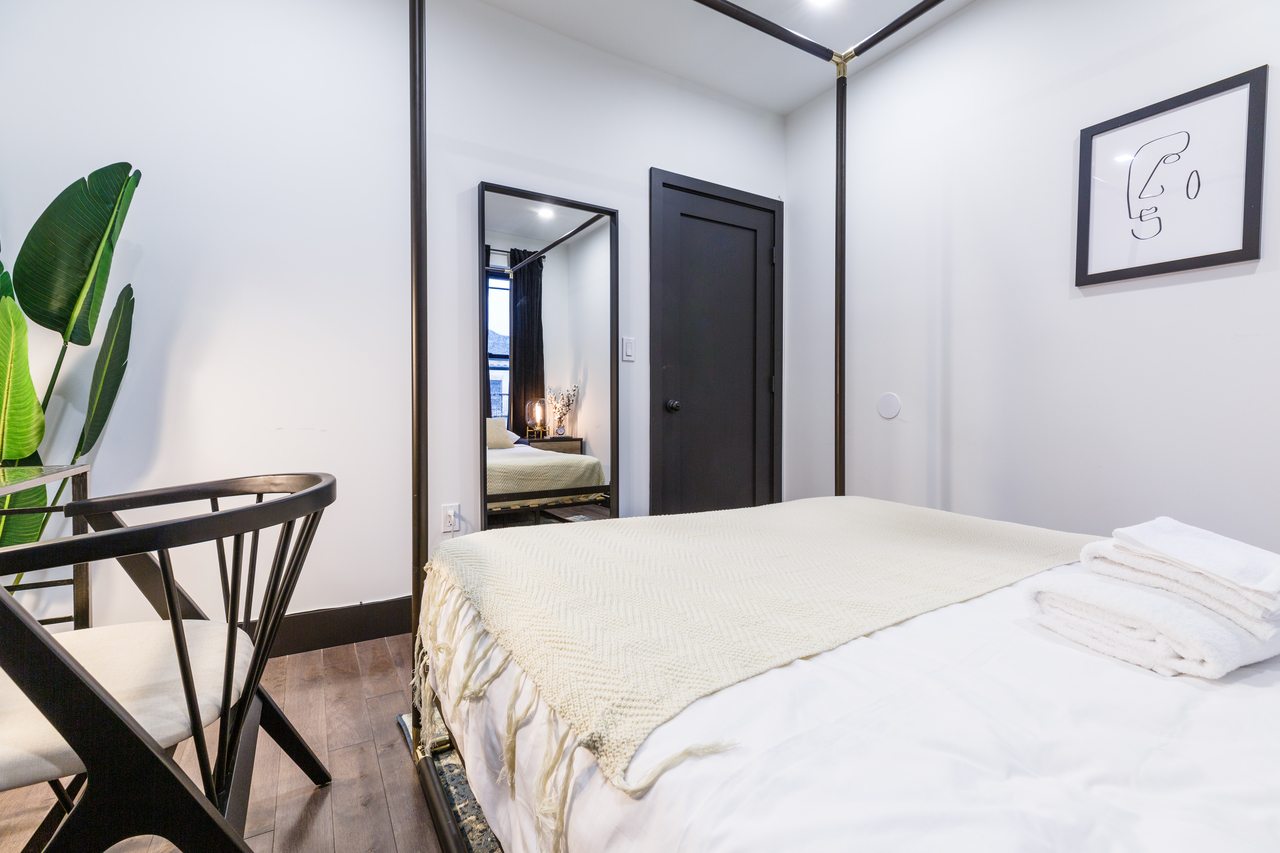  #286: Upper West Side - Queen Bedroom B  -  #286: Upper West Side  - Gallery -  10