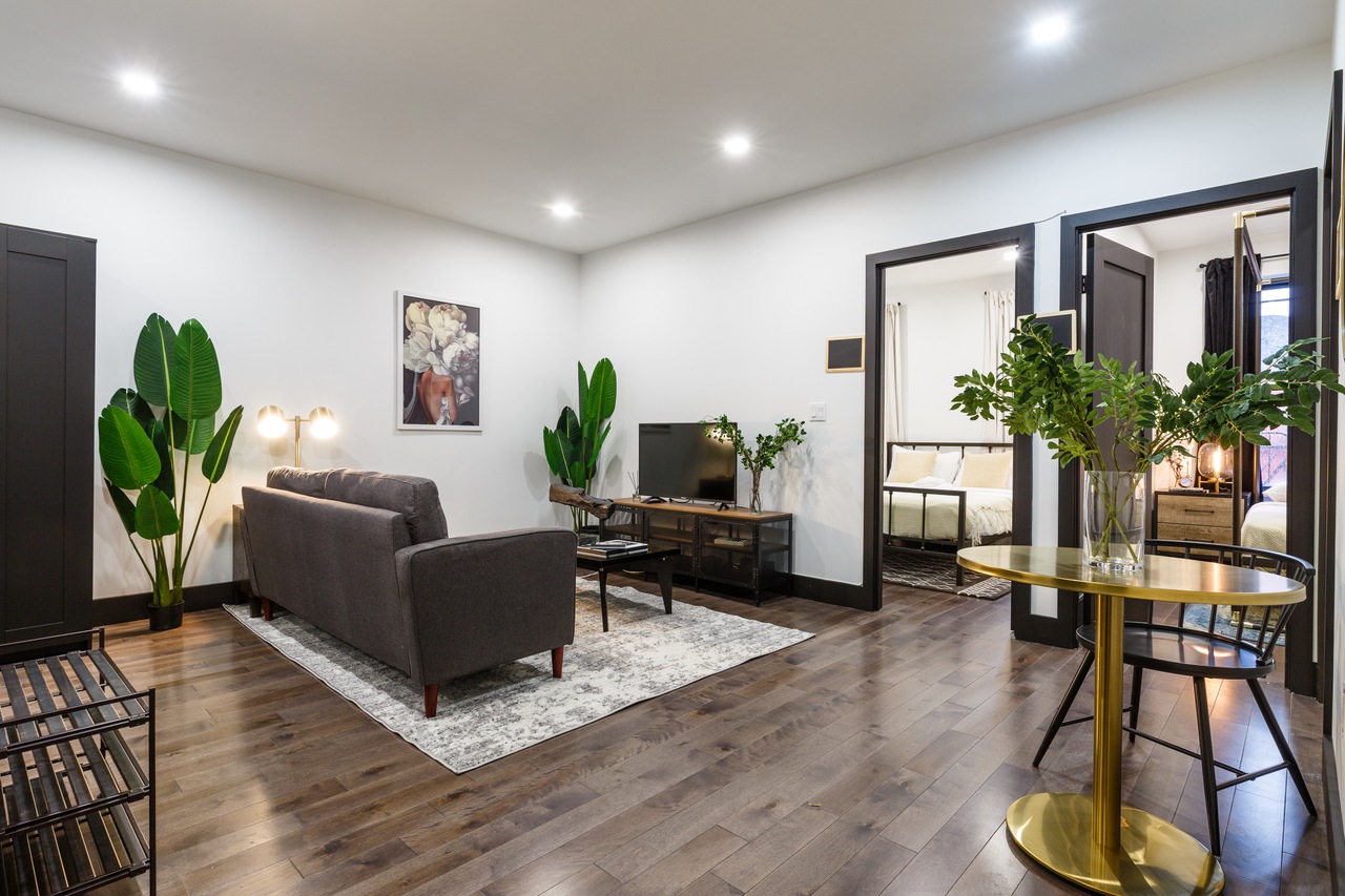  #286: Upper West Side - Queen Bedroom C  -  #286: Upper West Side  - Gallery -  4
