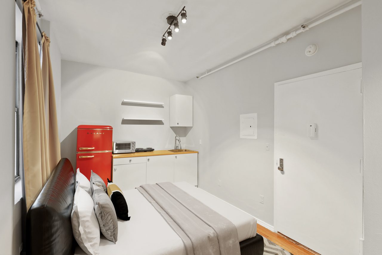  #488: Columbus Circle - Studio (Full)  -  #488: Columbus Circle  - Gallery -  8