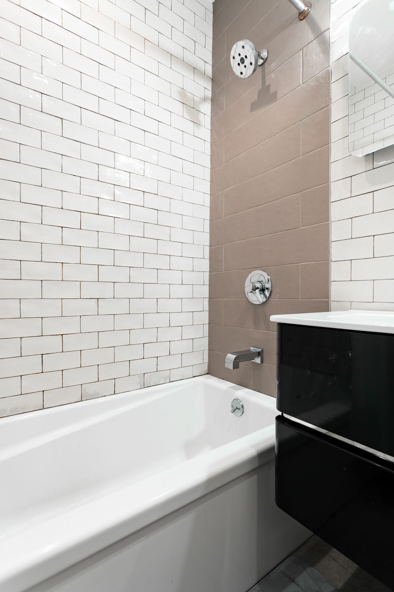 #1091: Central Harlem - Full Bedroom A - 7
