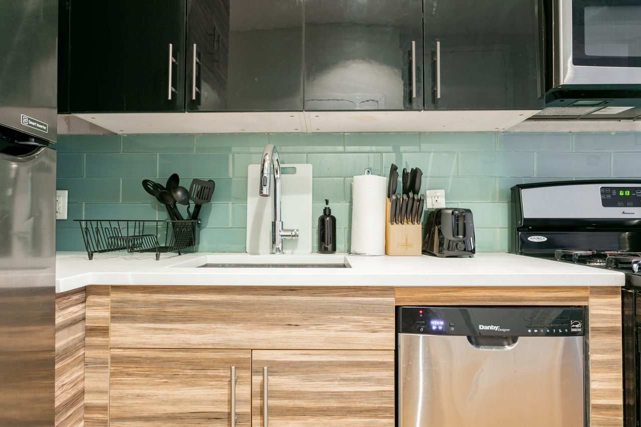  #1091: Central Harlem - Full Bedroom A  -  #1091: Central Harlem  - Gallery -  2