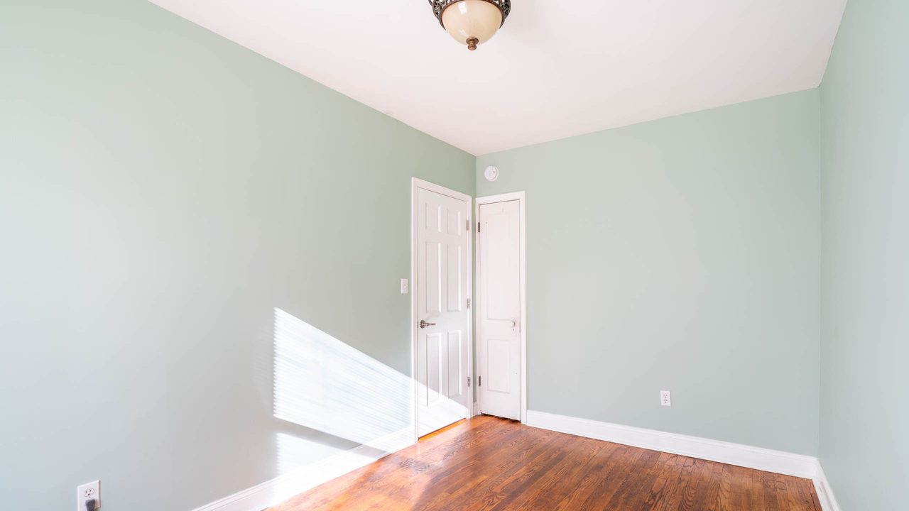 #1624: Edgewood - 1 Bedroom (Queen) - 2