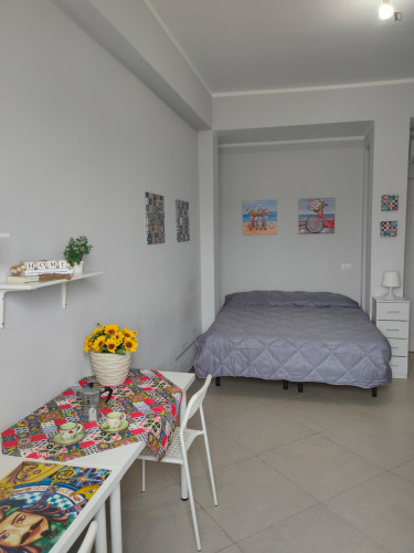 Cozy and comfortable studio next to Palermo's central station