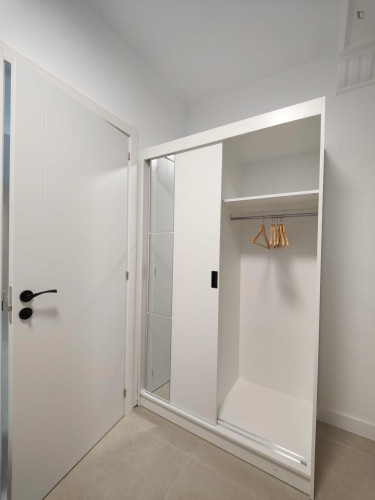 Captivating Single Bedroom close to CEU Cardenal Herrera - Campus Castelló  - Gallery -  5