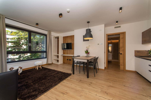 Bilocale Piazza Pellico 8