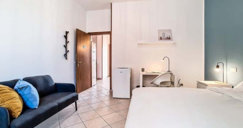 ROOM 42