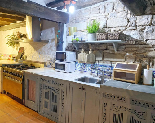 Charming 17th Century Coliving Retreat in Historic La Fortesa Village