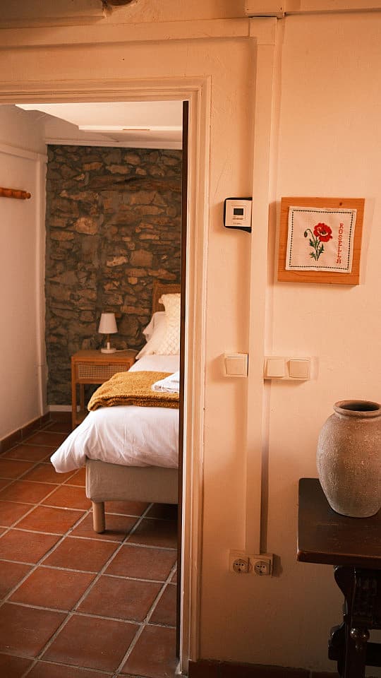  Bed In A 2-Bed Mixed Gender Room  -  La Fortesa Home  - Gallery -  5
