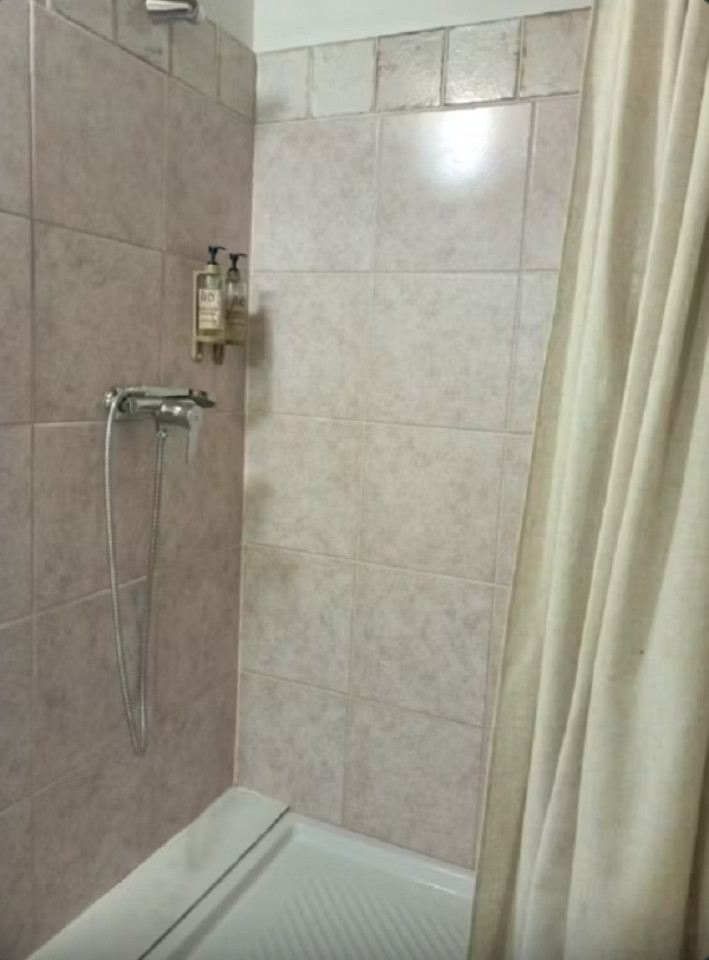  Private Single Room  -  La Fortesa Home  - Gallery -  8