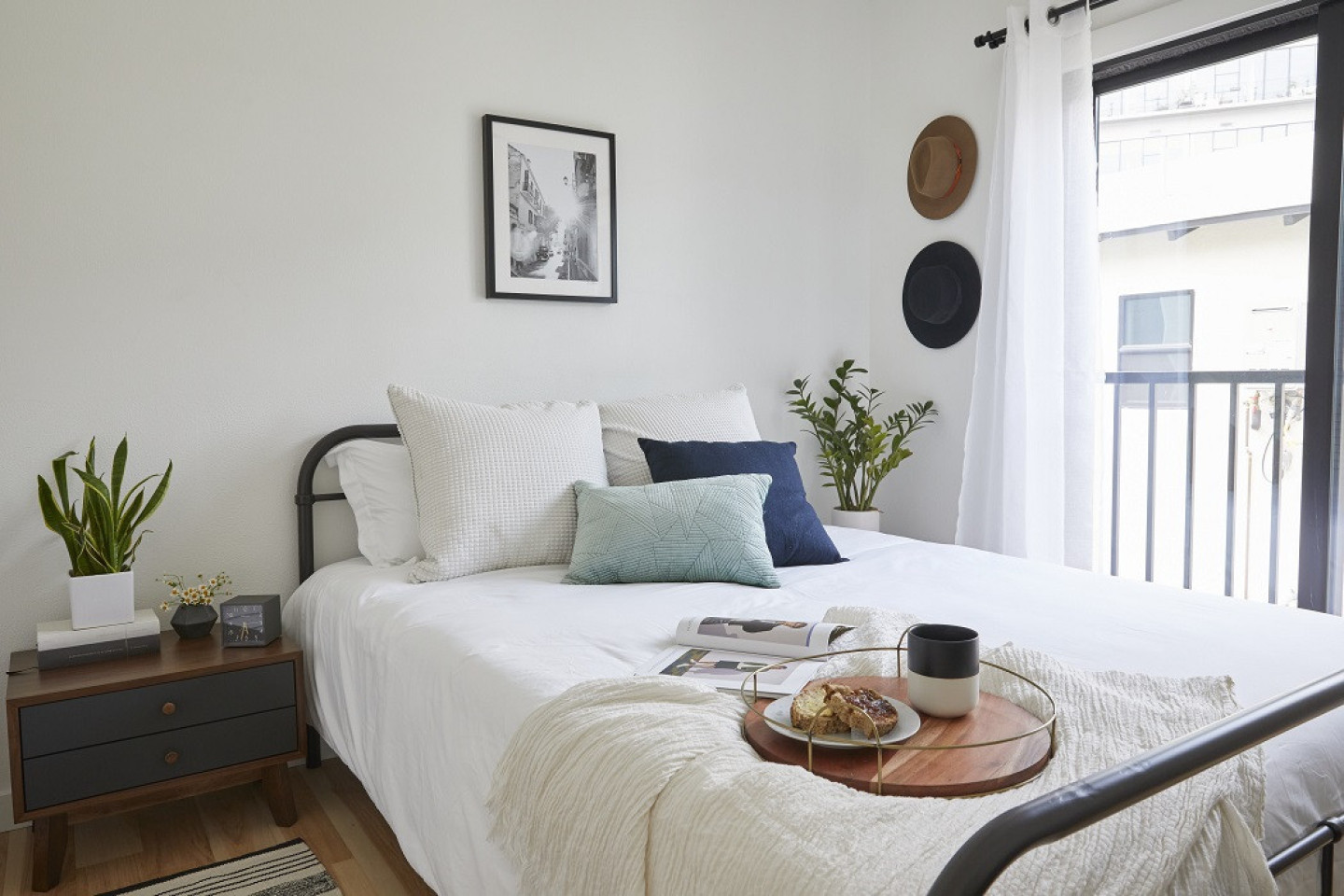 Bungalow I - Charming Bungalow Apartments in Echo Park/Downtown Home LA - Gallery - 16