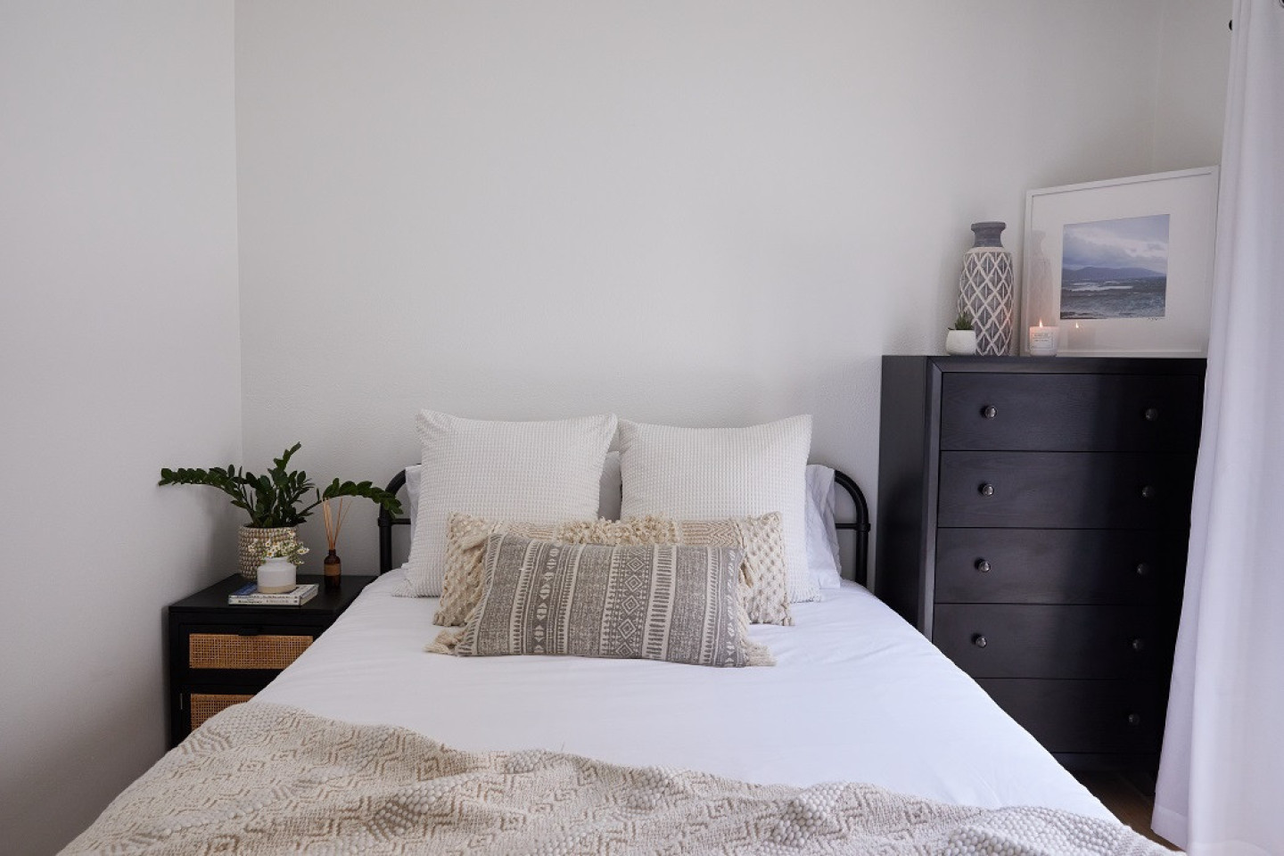  Bungalow I  -  Stunning Beautiful Apt. w/ nice neighborhood nearby Everett Park  - Gallery -  18