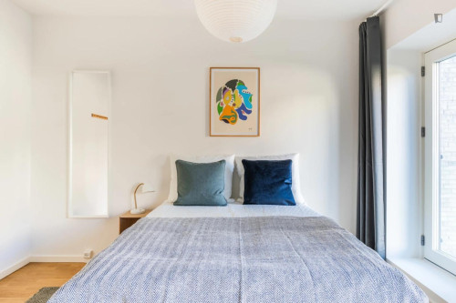 Stylish single bedroom with balcony in shared flat near the Aalborg University