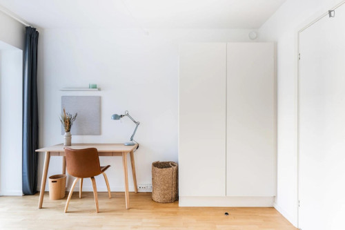 Stylish single bedroom with balcony in shared flat near the Aalborg University