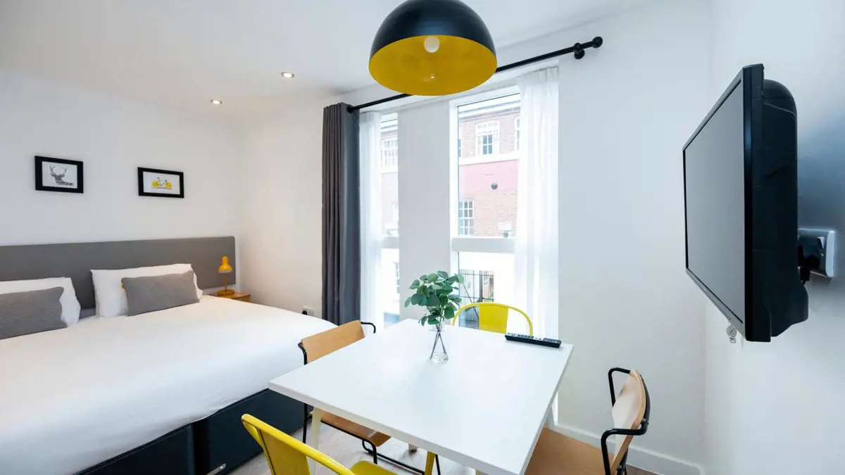 1 Bedroom Apartment (Sleeps 4) - 7