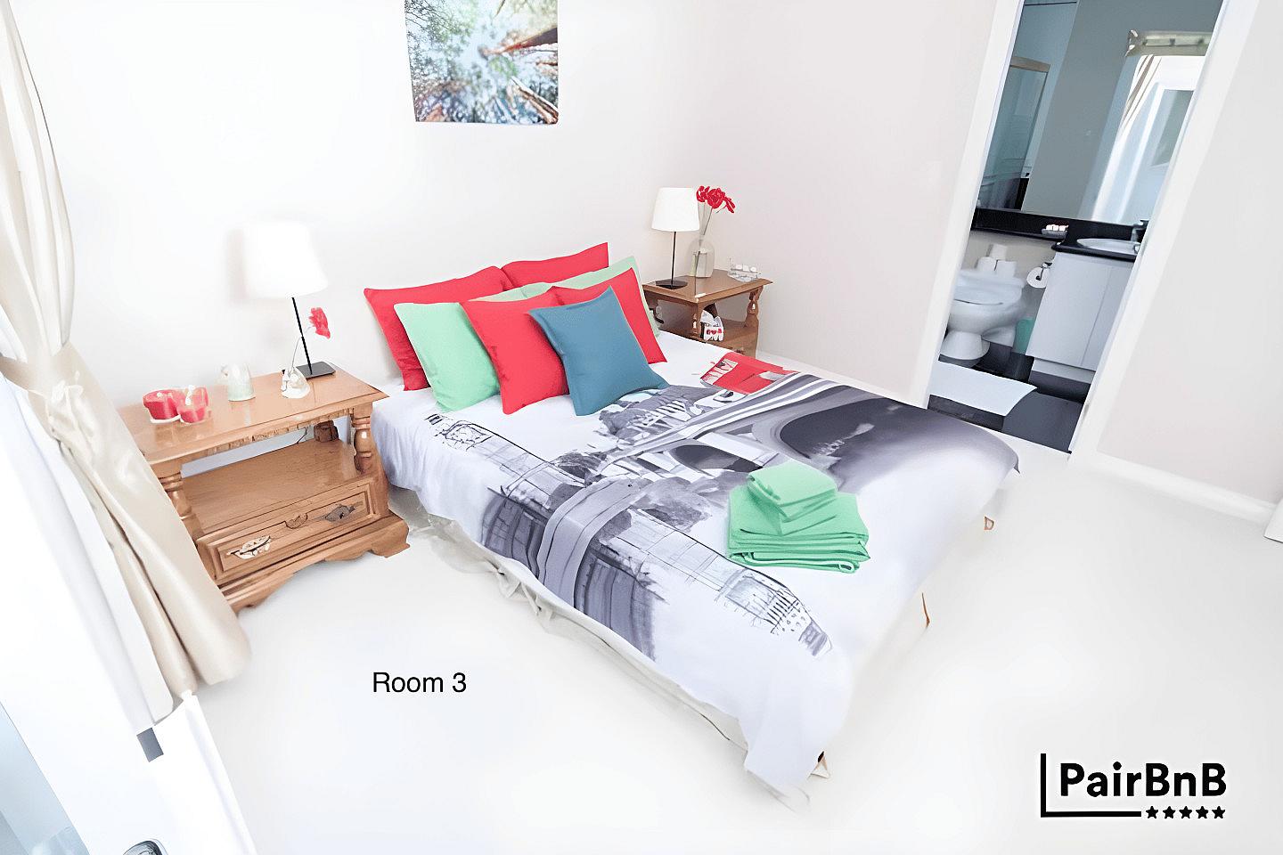  Stunning Private Ensuite Room ✨  -  Spacious Vibrant House w/ Backyard near Montgomery Park  - Gallery -  22
