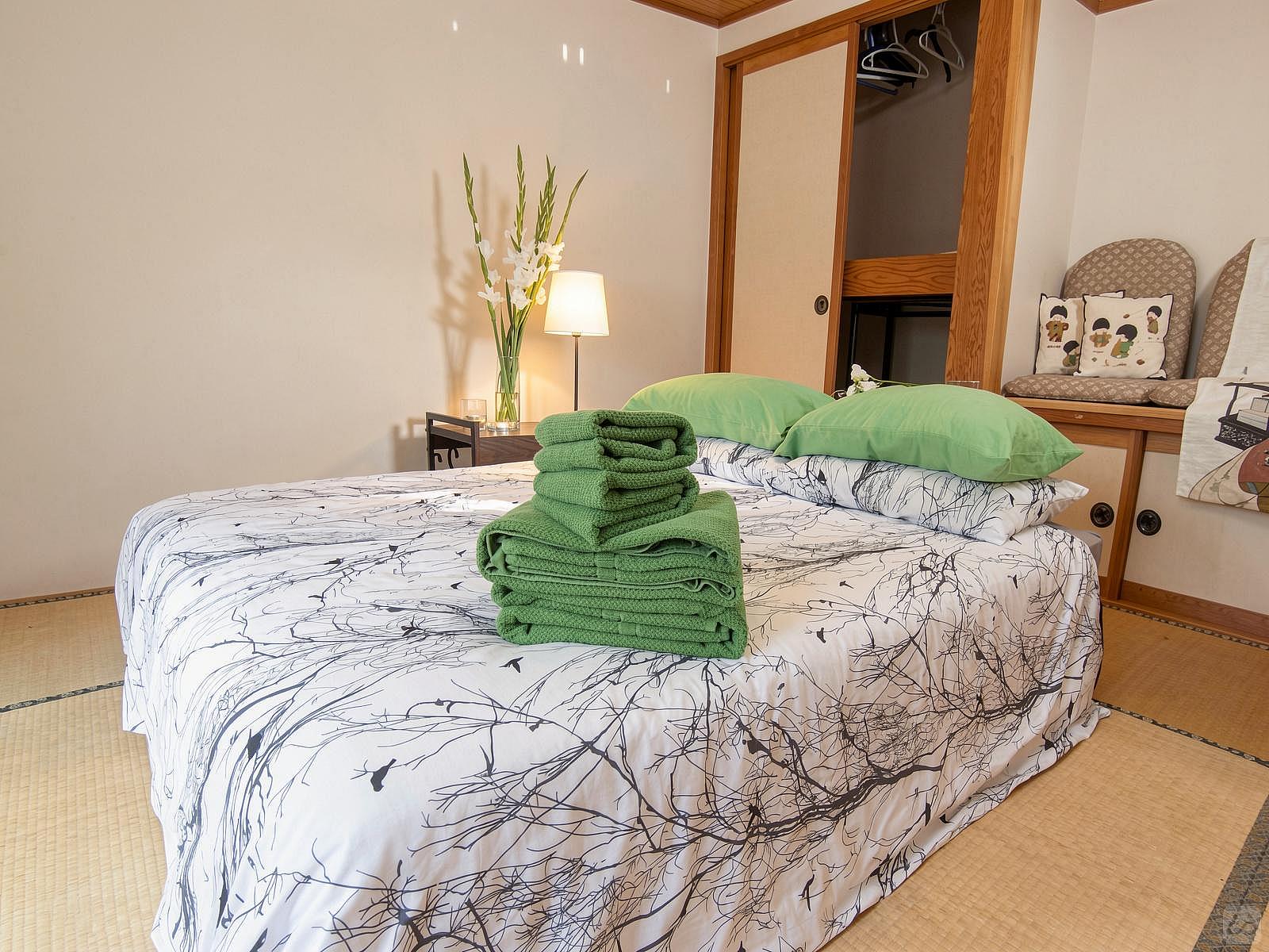  Stunning Unique Japanese Style Room ✨  -  Spacious Vibrant House w/ Backyard near Montgomery Park  - Gallery -  21
