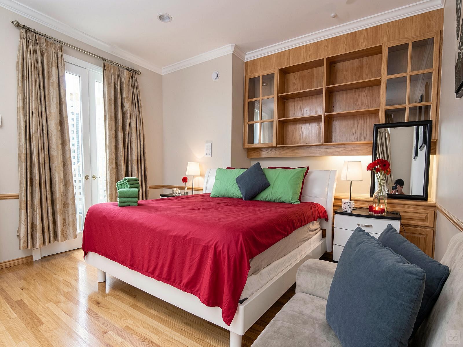  Beautiful Private Room Shared Bath ✨  -  Spacious Vibrant House w/ Backyard near Montgomery Park  - Gallery -  21