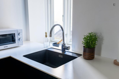 Pleasant single bedroom next to the Aksel Møllers Have metro station - Gallery - 8