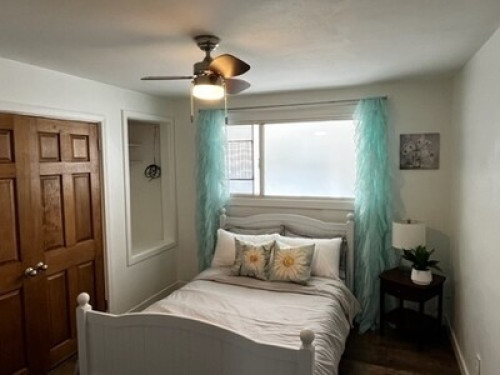 Bright and Cozy Furnished Rooms  - Gallery - 9