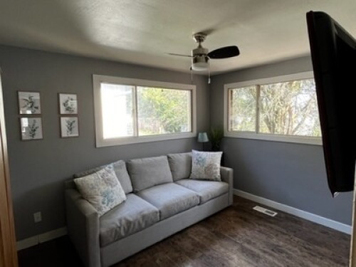 Bright and Cozy Furnished Rooms  - Gallery - 7