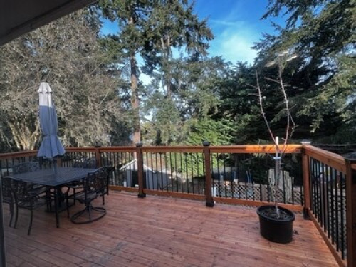 Bright and Cozy Furnished Rooms 