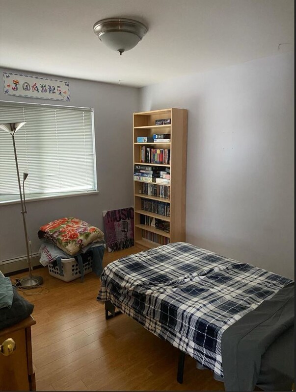  Small Bedroom(Single Bed)  -  Near Joyce–Collingwood Skytrain Station   - Gallery -  1