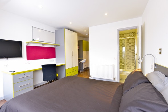 Studio Bronze - The Boulevard Roost - Gallery - 3