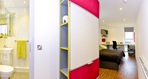  En-Suite Silver  -  The Boulevard Roost  - Gallery -  2