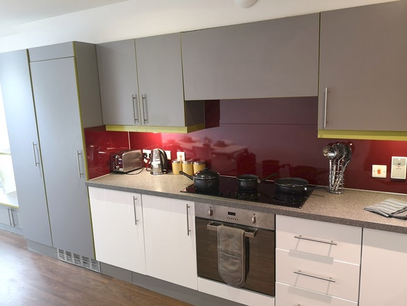 En-Suite Bronze - The Boulevard Roost - Gallery - 2