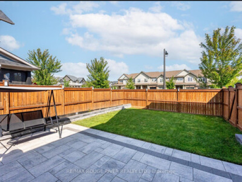 Room for Student. Female Only 