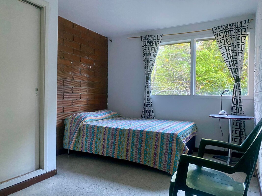  Daphne Room(Single Bed)  -  Room in place surrounded by trees  - Gallery -  1