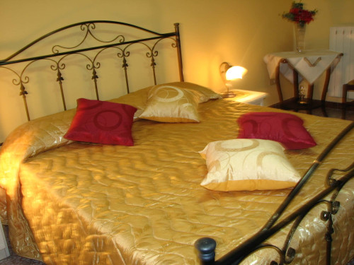 Apartment in Corso G. Paleologo Assan, Civita for 90 m² with 3 bedrooms