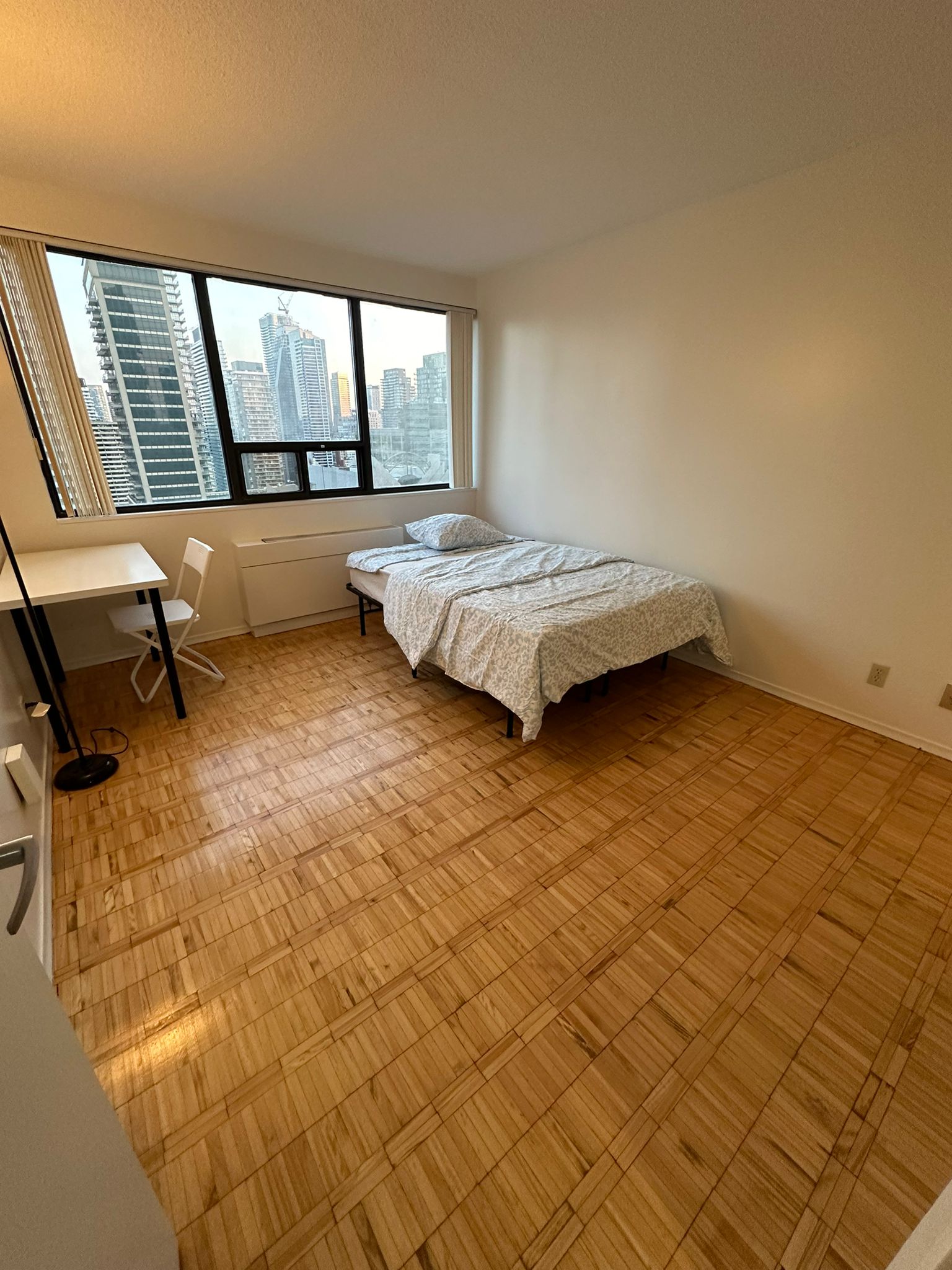 Bloor Street Master Bedroom/Private Bathroom